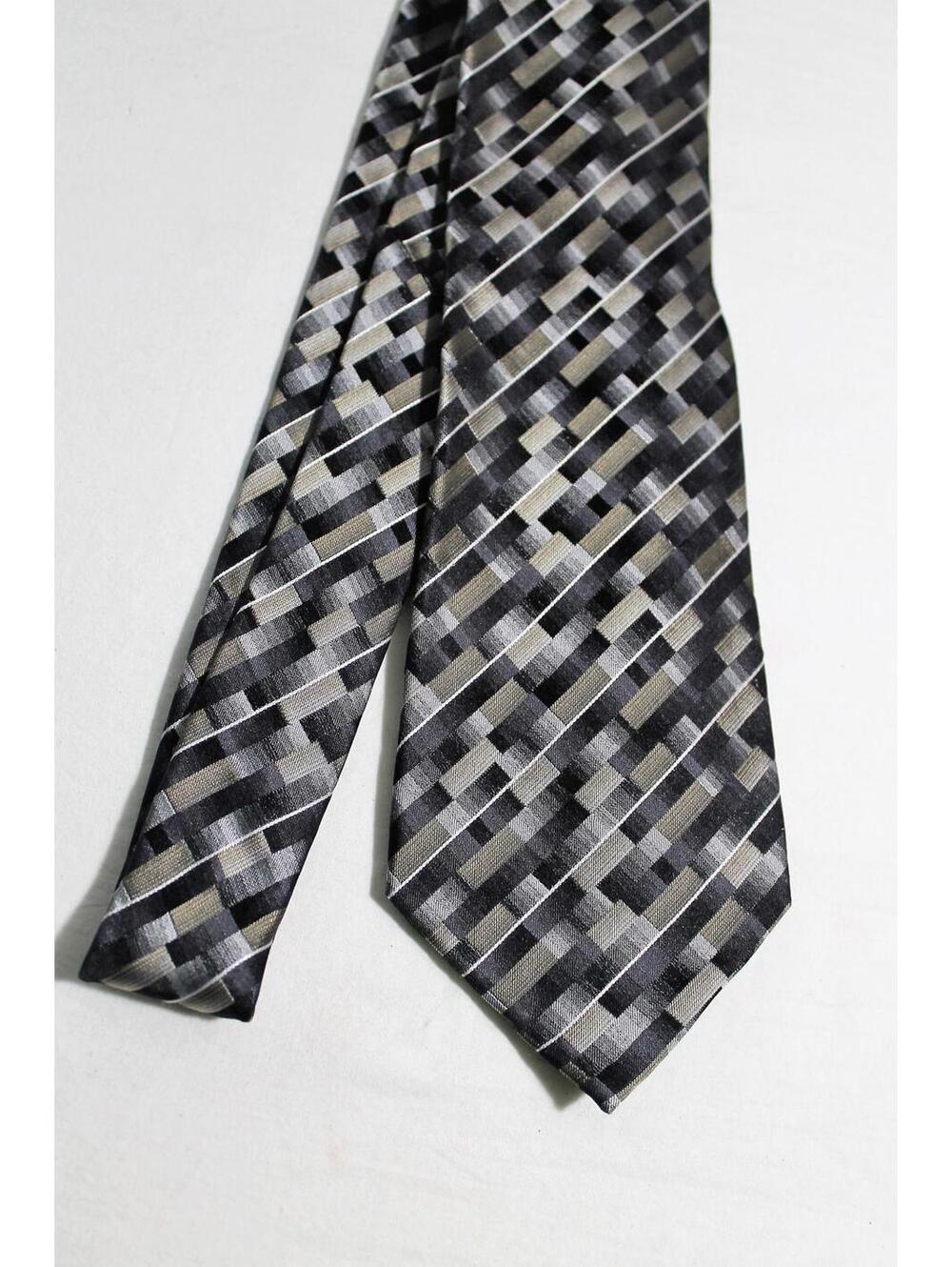 VAN HEUSEN Stain Resistant Silk Necktie, Black/Gray/Taupe Geometric, 3.75 X 58
